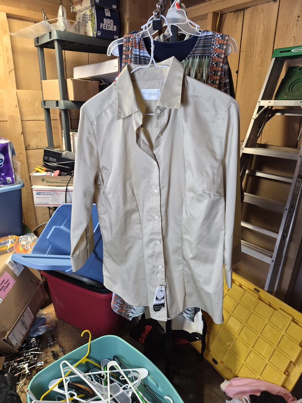 Van Heusen Cream Button-Down Shirt for Women Bin 64
